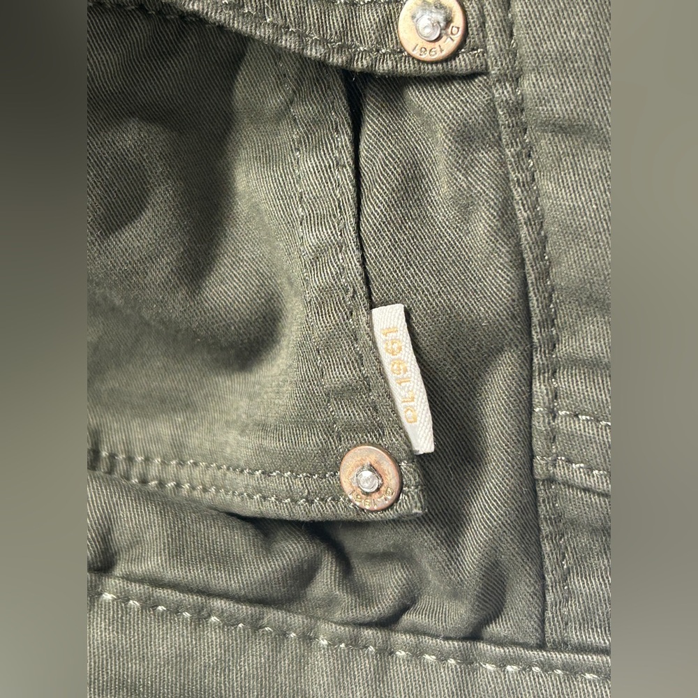 Gwen Olive Cargo Pants - Picture 3 of 11